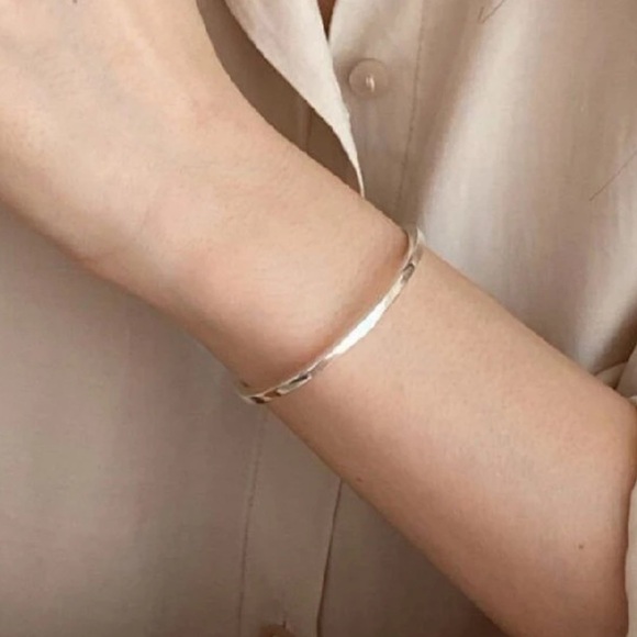 New 925 Sterling Silver Plated Simple Cuff Layering Bracelet - Picture 3 of 8